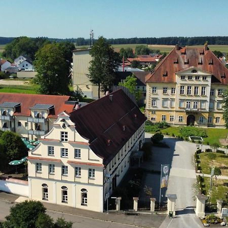Autenrieder Brauereigasthof Ichenhausen Dış mekan fotoğraf