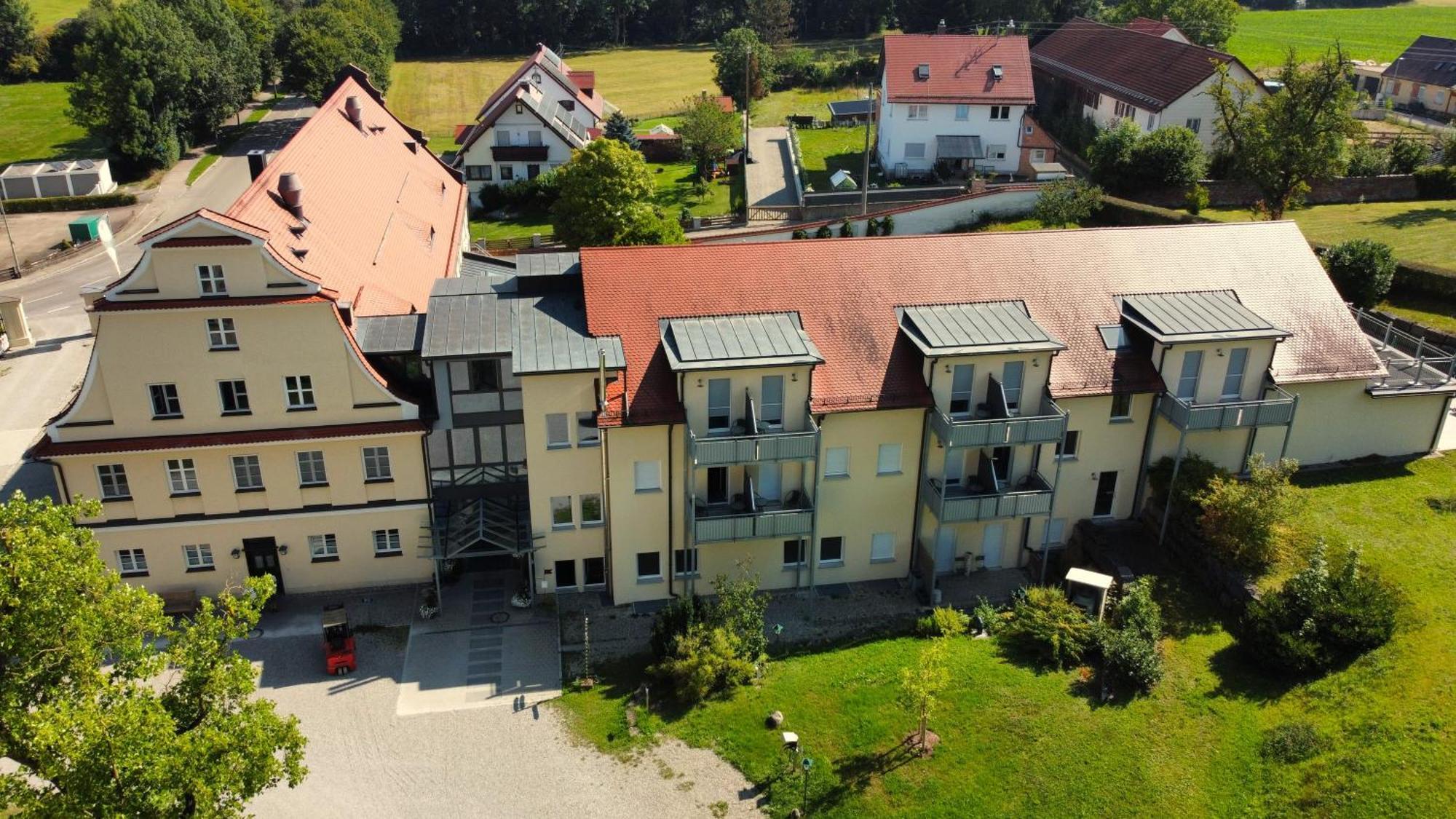 Autenrieder Brauereigasthof Ichenhausen Dış mekan fotoğraf